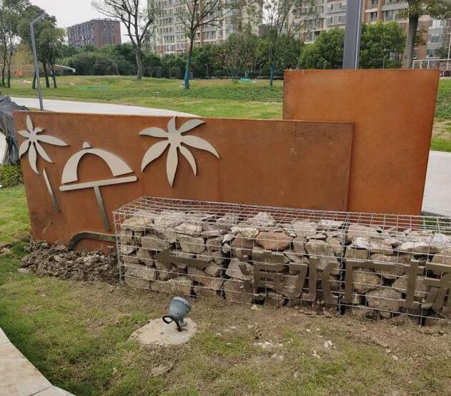 民勤锈钢板挡土墙